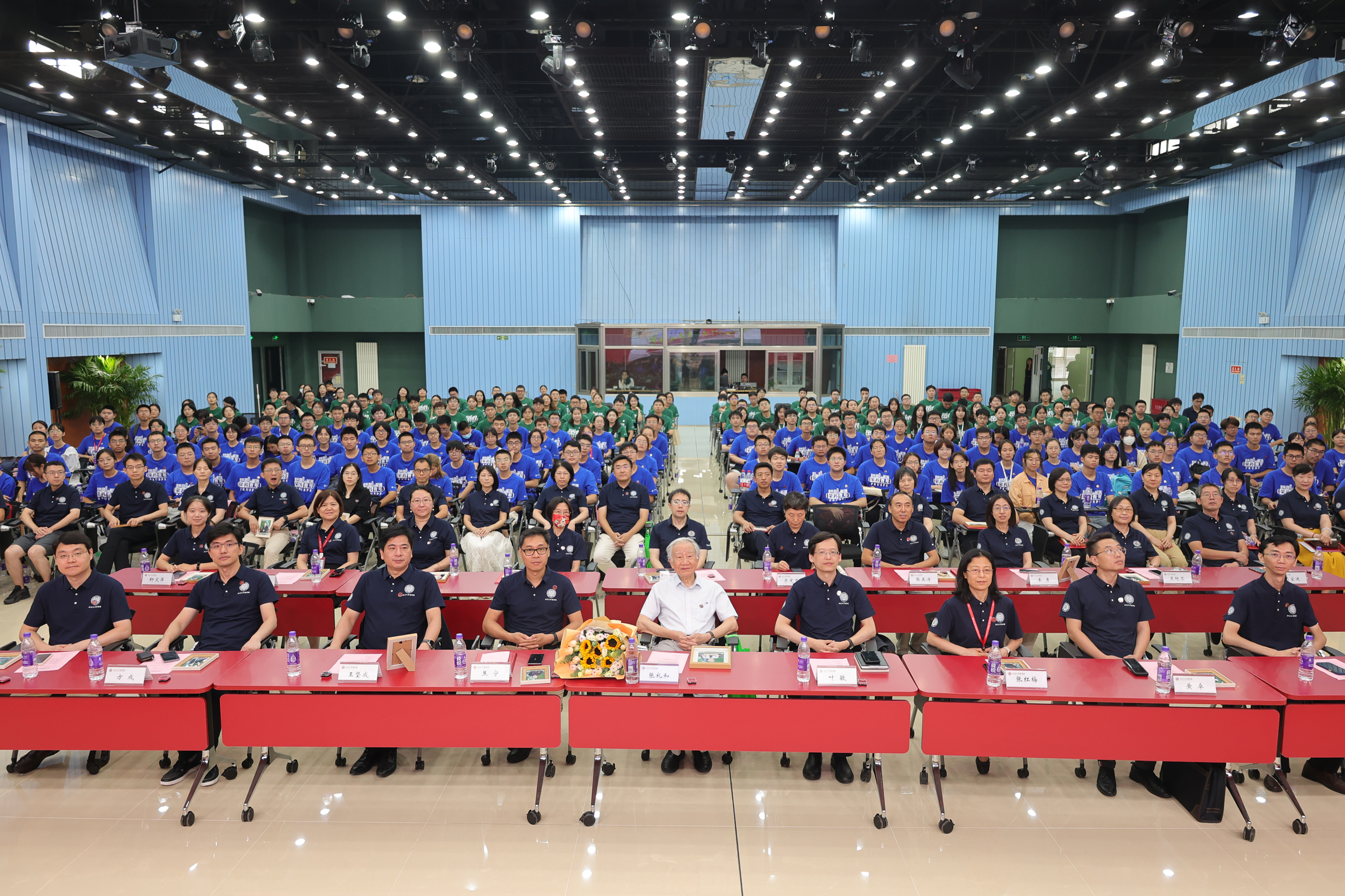 cff1008f34d64ac4ba9516ba05ebb2c6.jpg